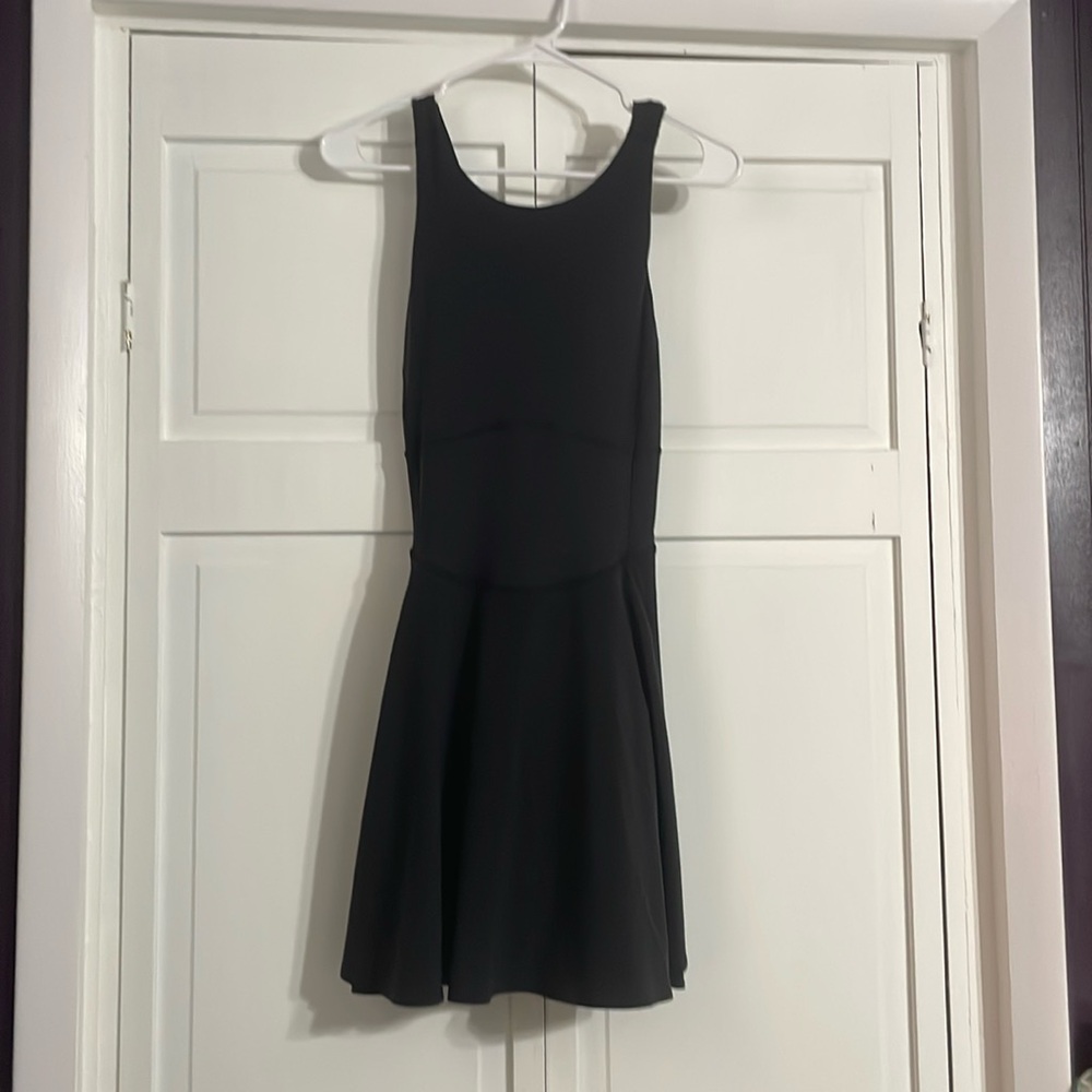 Lululemon Court Crush Dress Black - 10